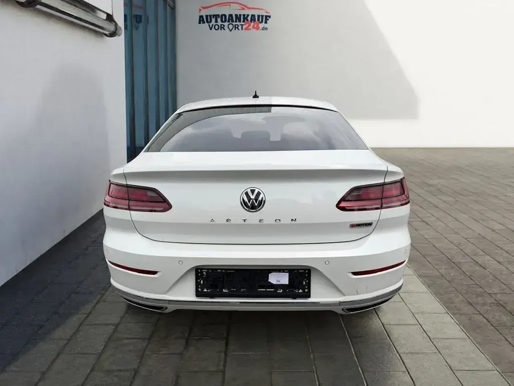 Gebraucht VW Arteon Elegance 239 PS (175 kW) 2017 Weiß Kleinwagen
