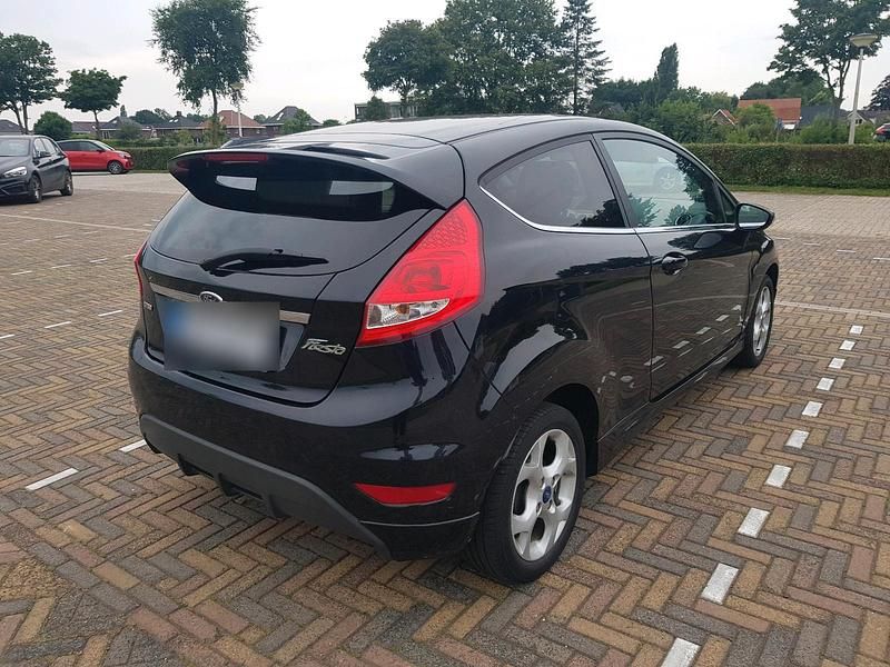 Gebraucht Ford Fiesta 73 PS (53 kW) 2011 Kleinwagen