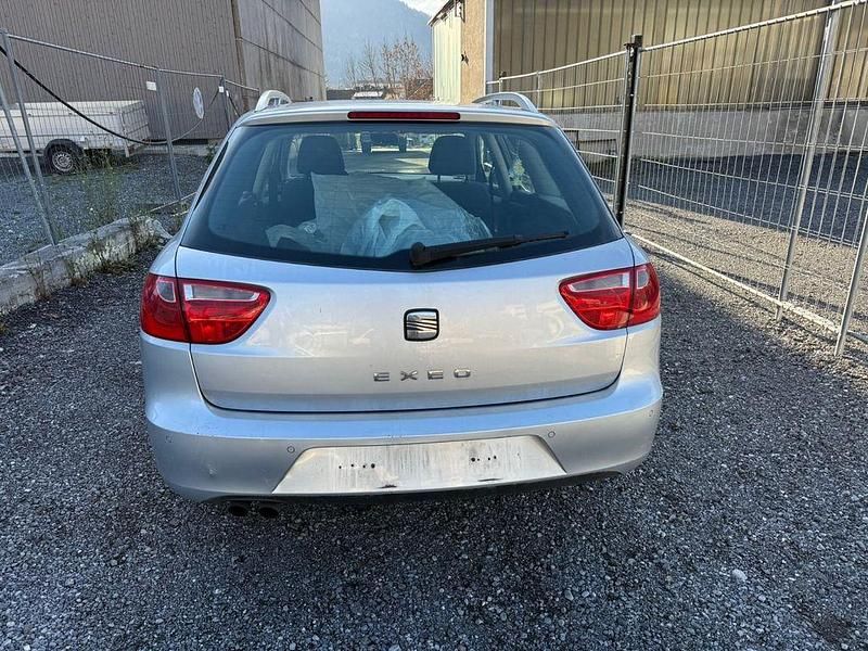 Gebraucht Seat Exeo Style 120 PS (88 kW) 2011 Silber Limousine