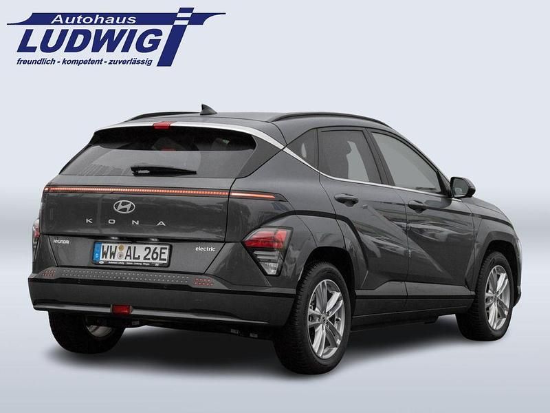 Ecotronic grey Gebraucht 2024 Hyundai Kona Prime SUV | 38.900 € (Teuer) - Bild 1/4