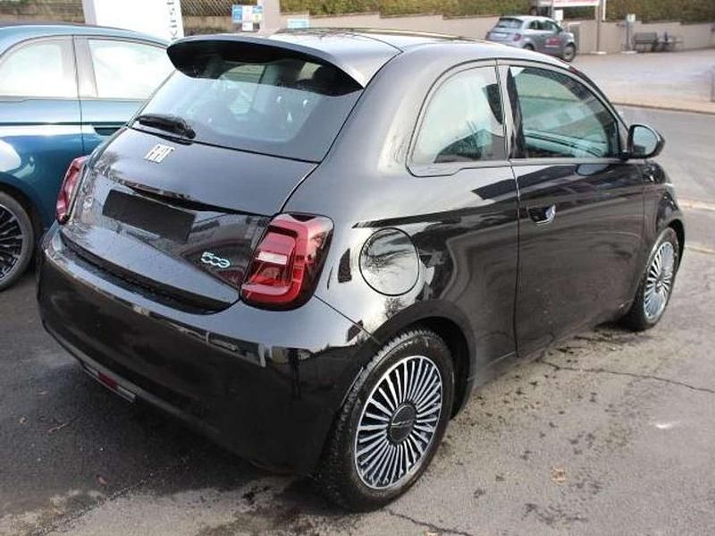 Gebraucht Fiat 500e Icon 86 kW (118 PS) 2022 Onyx schwarz Limousine