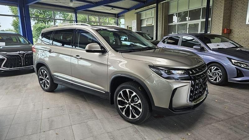 Neu DFSK Forthing 3 170 PS (125 kW) 2025 Beige SUV