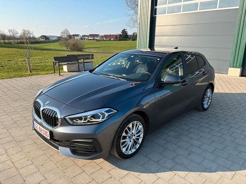 Gebraucht BMW 120 Advantage 190 PS (139 kW) 2021 Grau Kleinwagen