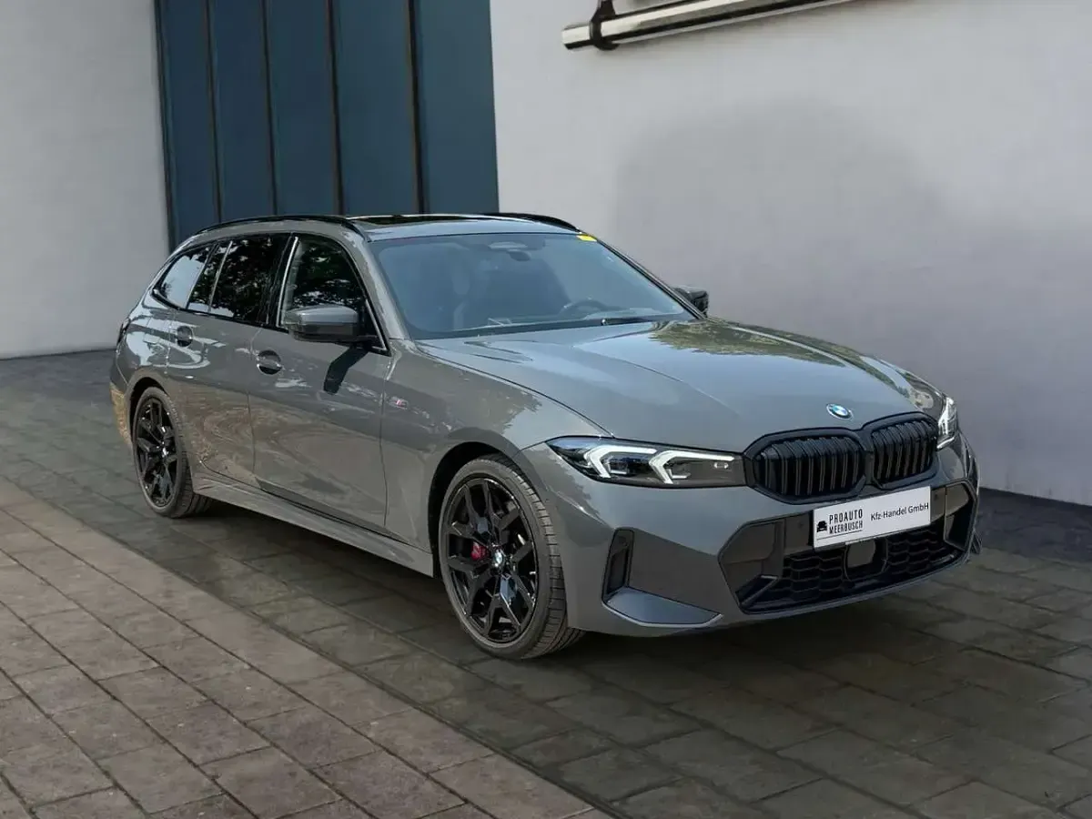 Gebraucht BMW 320 M Sport 190 PS (139 kW) 2025 Grau Limousine
