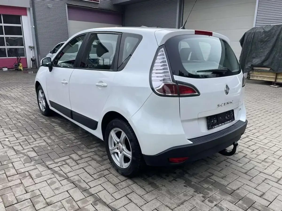 Gebraucht Renault Scénic III Dynamique 110 PS (80 kW) 2012 Weiß Van / Kleinbus