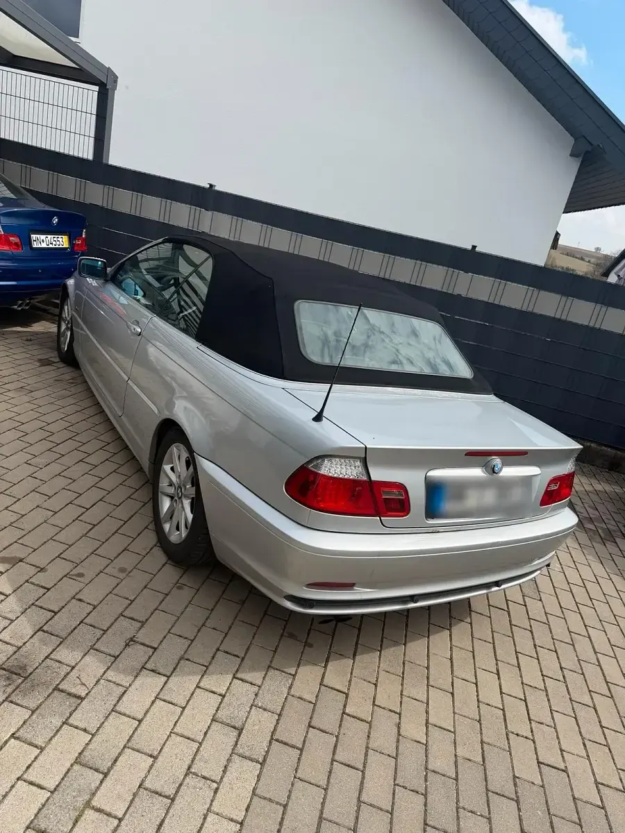 Gebraucht BMW 320 Cabriolet 170 PS (125 kW) 2002 Silber Cabrio
