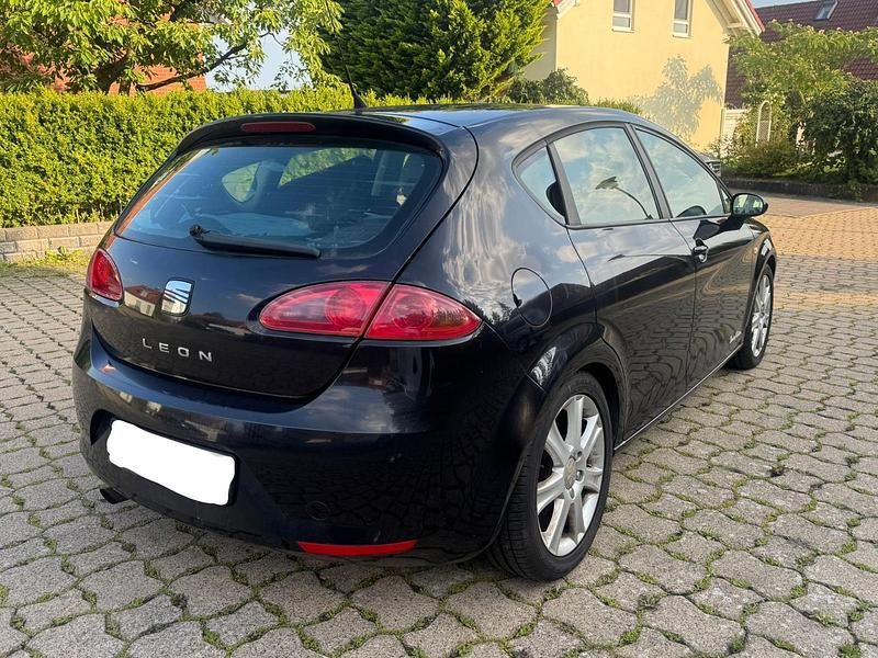 Gebraucht Seat Leon 102 PS (75 kW) 2006 Schwarz Kleinwagen