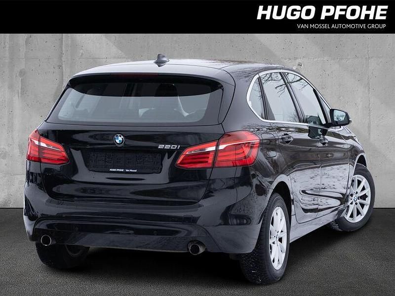 Gebraucht BMW 220 Active Tourer Advantage 192 PS (141 kW) 2016 Schwarz Van / Kleinbus