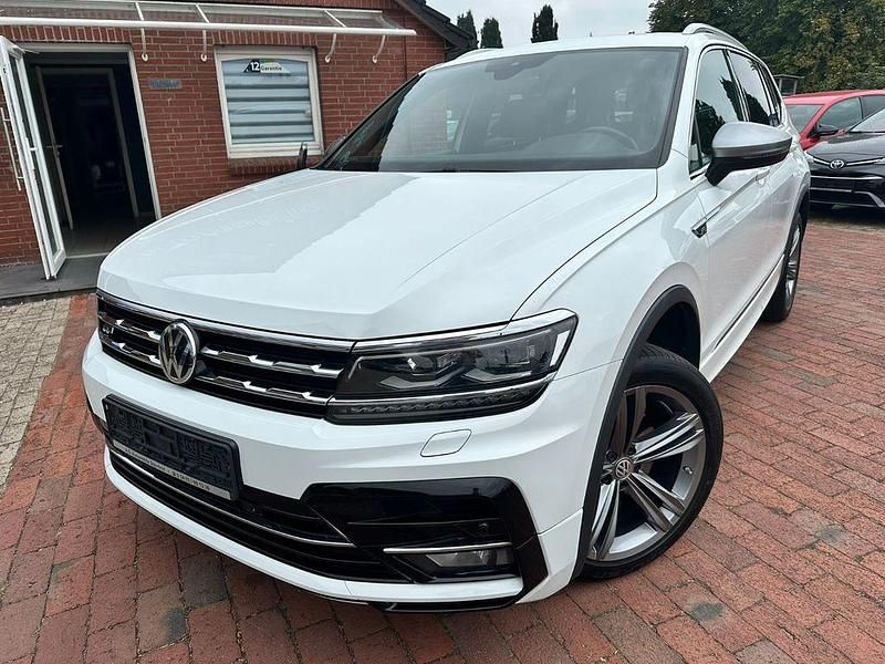 Weiß Gebraucht 2020 VW Tiguan Allspace Highline SUV | 26.300 € (Fairer Preis) - Bild 1/4