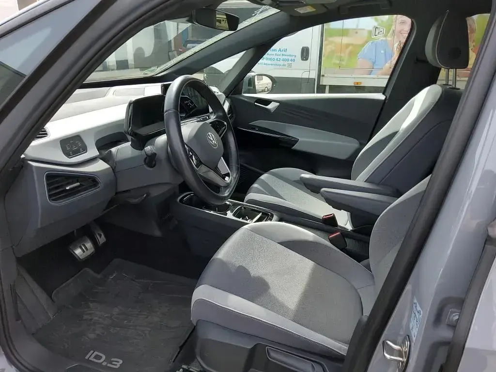 Gebraucht VW ID.3 150 kW (204 PS) 2021 Mondsteingrau schwarz Kleinwagen