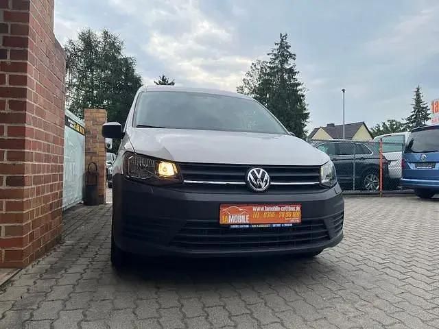 Second-hand VW Caddy 102 CP (75 kW) 2020 Alb Monovolum