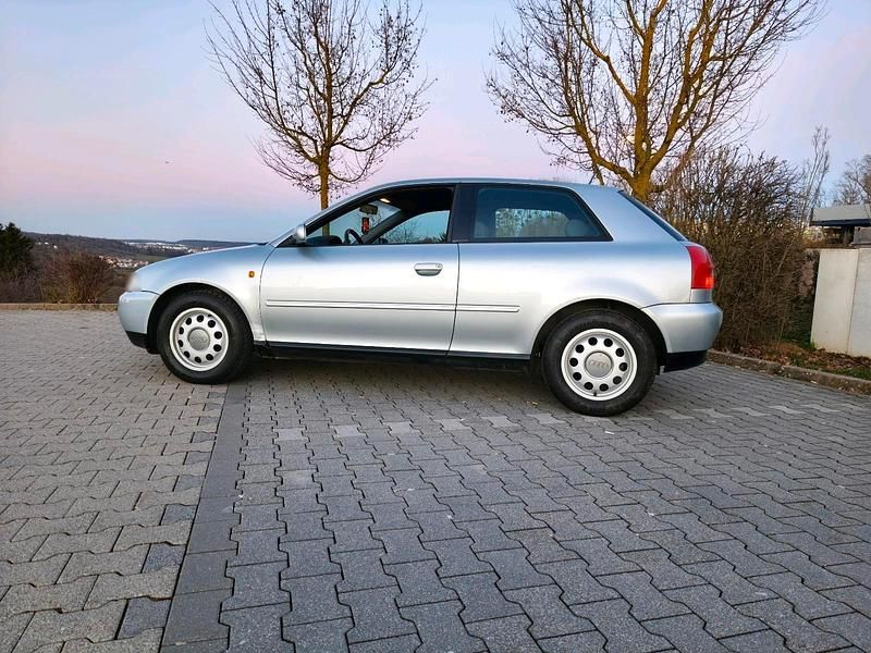 Gebraucht Audi A3 102 PS (75 kW) 1999 Silber Kleinwagen