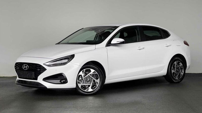 Schwarz / abyssblack Gebraucht 2024 Hyundai i30 Kombi | 24.970 € (Guter Preis) - Bild 1/2