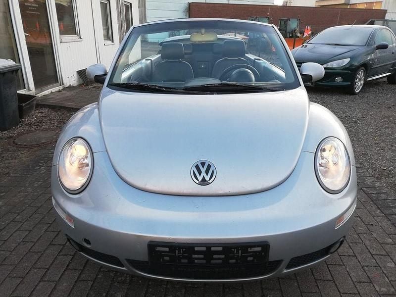 Gebraucht VW Beetle Cabriolet 116 PS (85 kW) 2006 Silber Cabrio