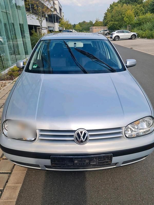 Silber Gebraucht 2001 VW Golf IV Comfortline Limousine | 390 € (Superpreis) - Bild 1/4