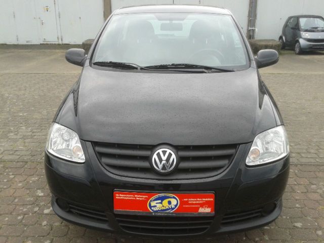 Second-hand VW Fox 54 CP (39 kW) 2008 Negru Hatchback
