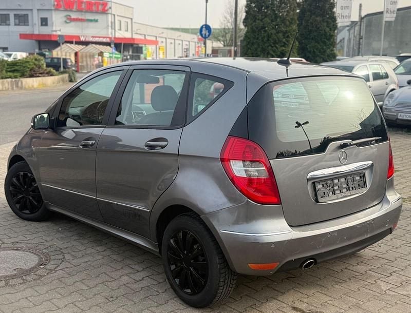 Gebraucht Mercedes A160 95 PS (69 kW) 2009 Grau Kleinwagen