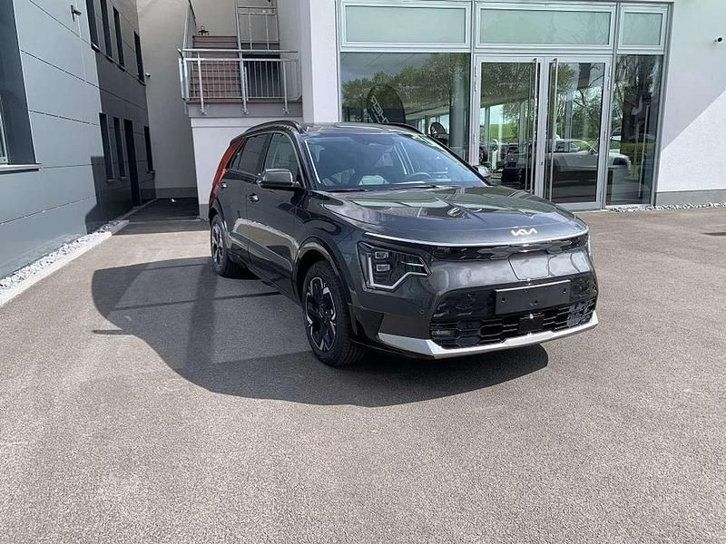 Gebraucht Kia e-Niro Inspiration 150 kW (204 PS) 2024 Intellar grau metallic SUV