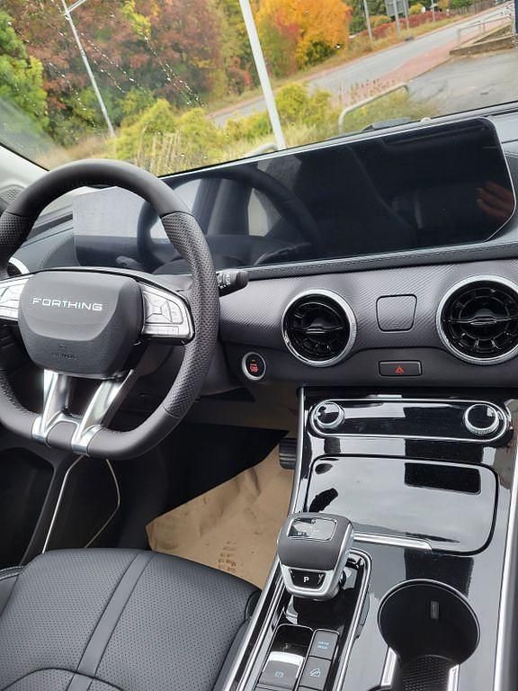 Neu DFSK Forthing 5 177 PS (130 kW) 2025 Schwarz SUV