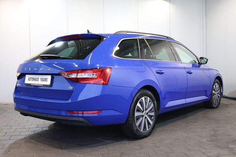 Gebraucht Skoda Superb Ambition 218 PS (160 kW) 2022 Blau Limousine