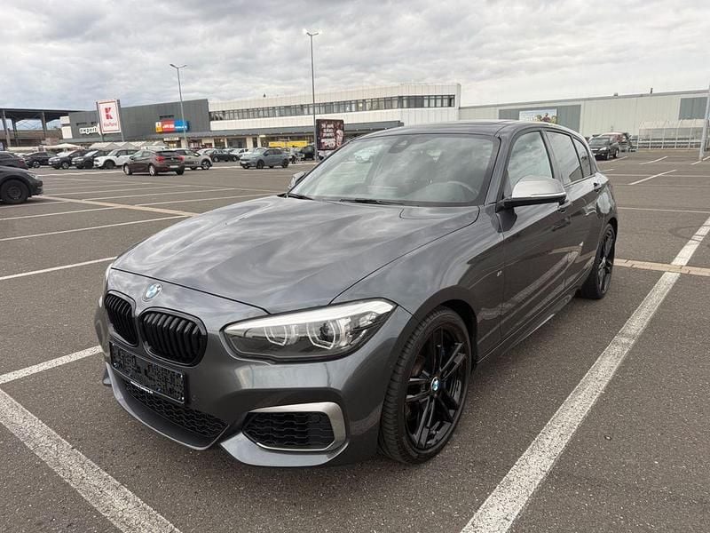 Grau Gebraucht 2019 BMW M140 M Sport Kleinwagen | 38.900 € (Teuer) - Bild 1/4