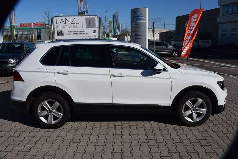 Gebraucht VW Tiguan Highline 190 PS (139 kW) 2017 Pure white SUV