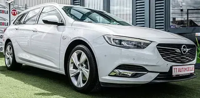 Gebraucht Opel Insignia Dynamic 165 PS (121 kW) 2017 Weiß Kombi