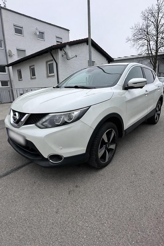 Gebraucht Nissan Qashqai 130 PS (95 kW) 2016 Weiß SUV