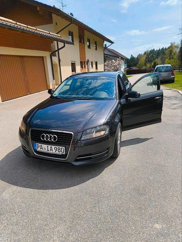 Usata Audi A3 105 CV (77 kW) 2013 Grigio Berlina