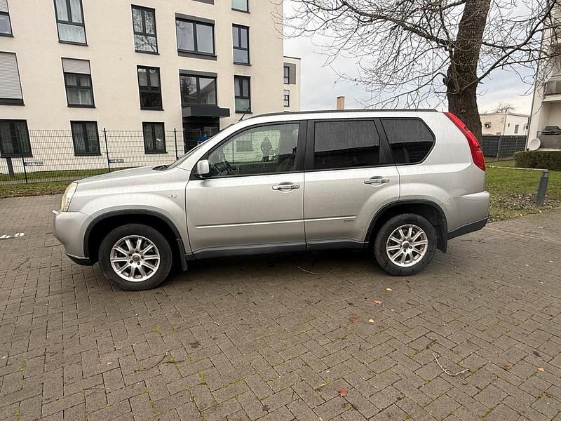 Silber Gebraucht 2008 Nissan X-Trail SUV | 12.250 € - Bild 1/4