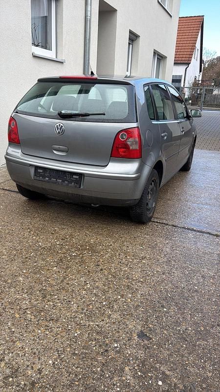 Gebraucht VW Polo 75 PS (55 kW) 2005 Grau Kleinwagen