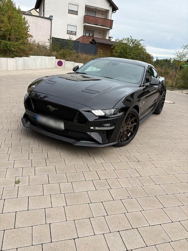 Schwarz Gebraucht 2019 Ford Mustang Coupé | 29.500 € - Bild 1/4