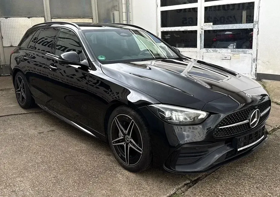Gebraucht Mercedes 220 AMG line 220 PS (161 kW) 2023 Schwarz Limousine