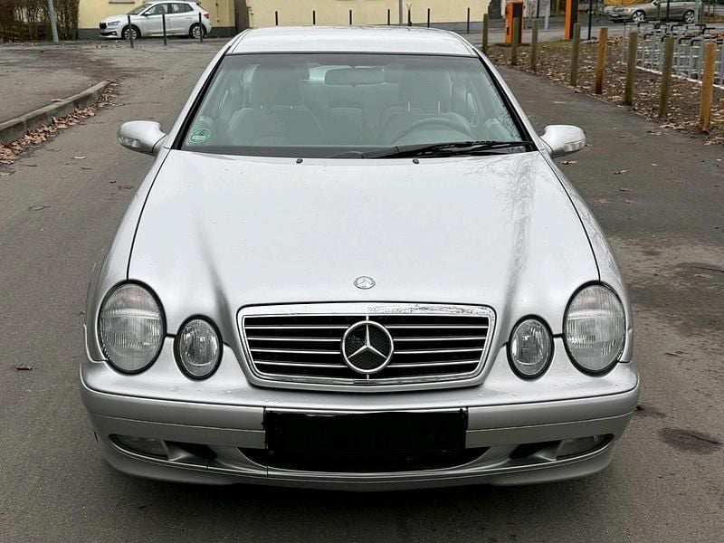 Gebraucht Mercedes CLK200 163 PS (119 kW) 2000 Silber Coupé