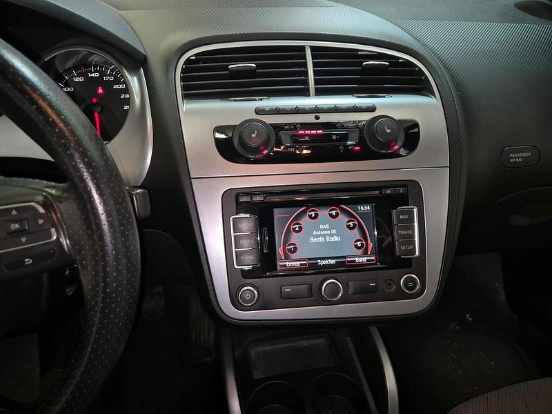 Gebraucht Seat Altea 105 PS (77 kW) 2013 Rot Van / Kleinbus