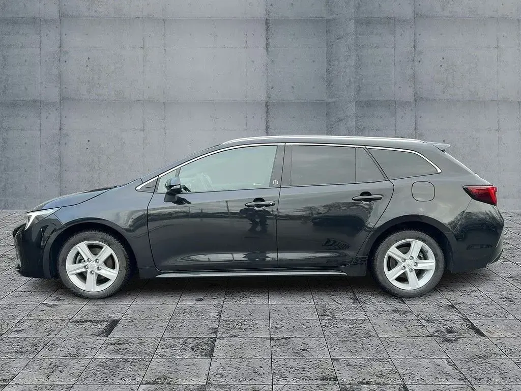 Gebraucht Toyota Corolla Team 140 PS (102 kW) 2024 Schwarz Limousine