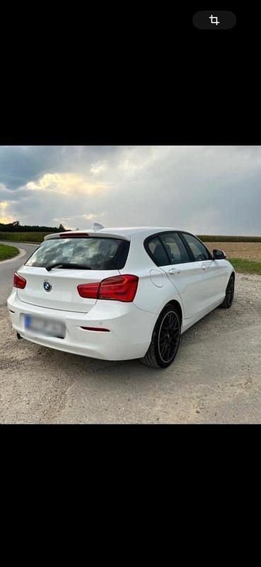 Gebraucht BMW 116 Advantage 116 PS (85 kW) 2016 Weiß Kleinwagen