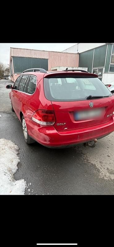 Gebraucht VW Golf V 140 PS (102 kW) 2008 Rot Kombi