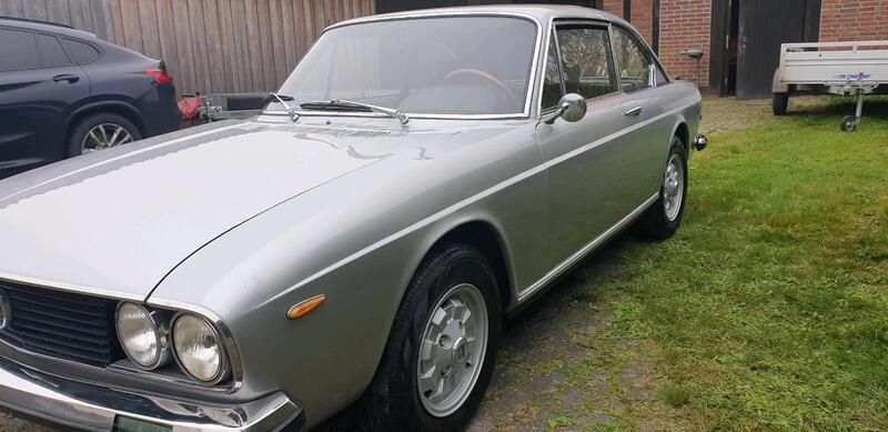 Silber Gebraucht 1972 Lancia 2000 Coupé | 28.500 € - Bild 1/4