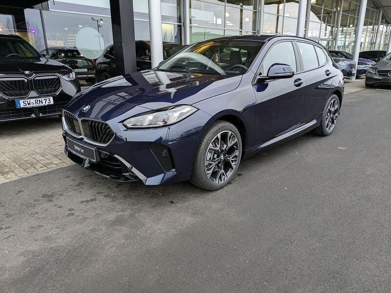 Neu BMW 118 Performance 150 PS (110 kW) 2026 Blau Kleinwagen