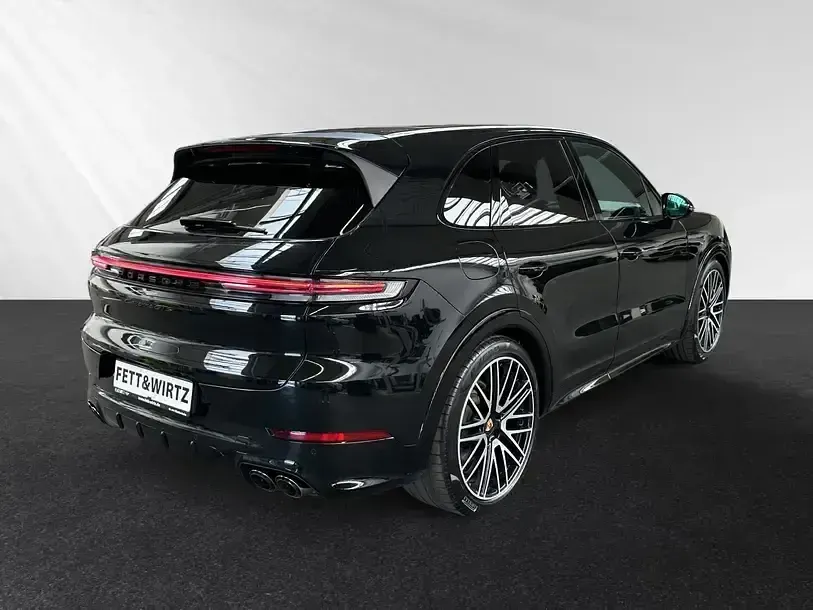 Gebraucht Porsche Cayenne GTS 500 PS (367 kW) 2024 Schwarz SUV