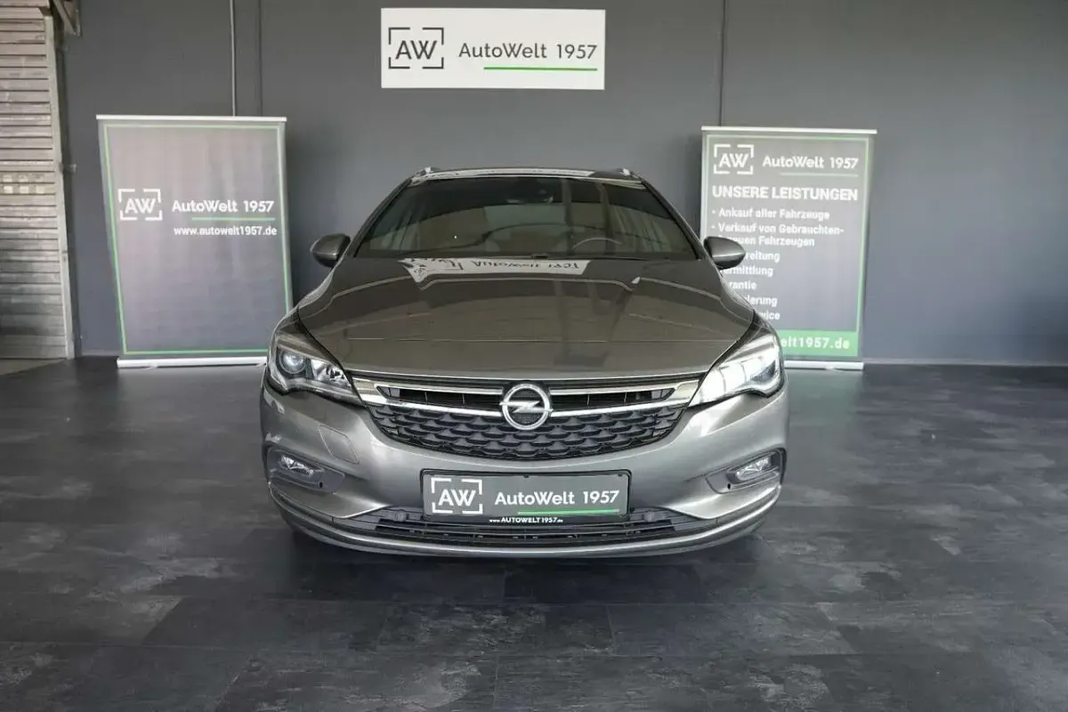 Gebraucht Opel Astra Dynamic 136 PS (100 kW) 2017 Grau Kombi