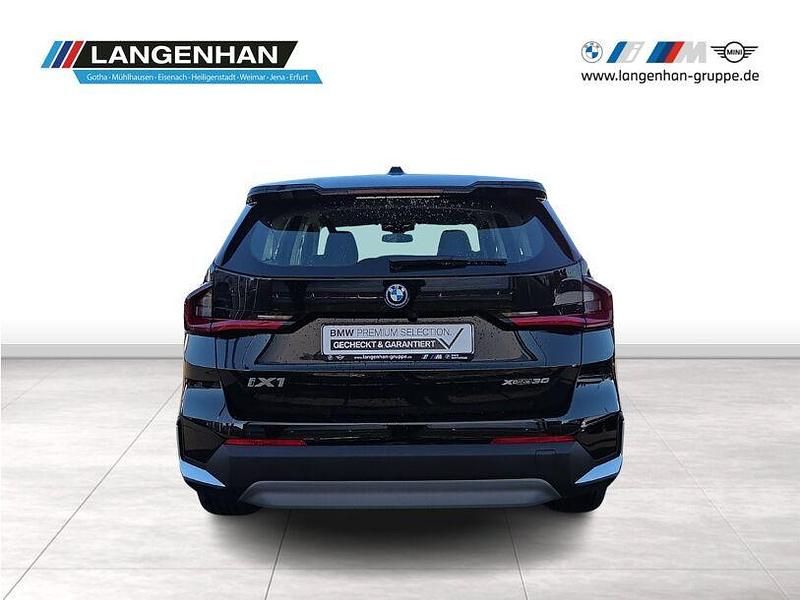 Gebraucht BMW iX1 Performance 230 kW (313 PS) 2023 Schwarz SUV