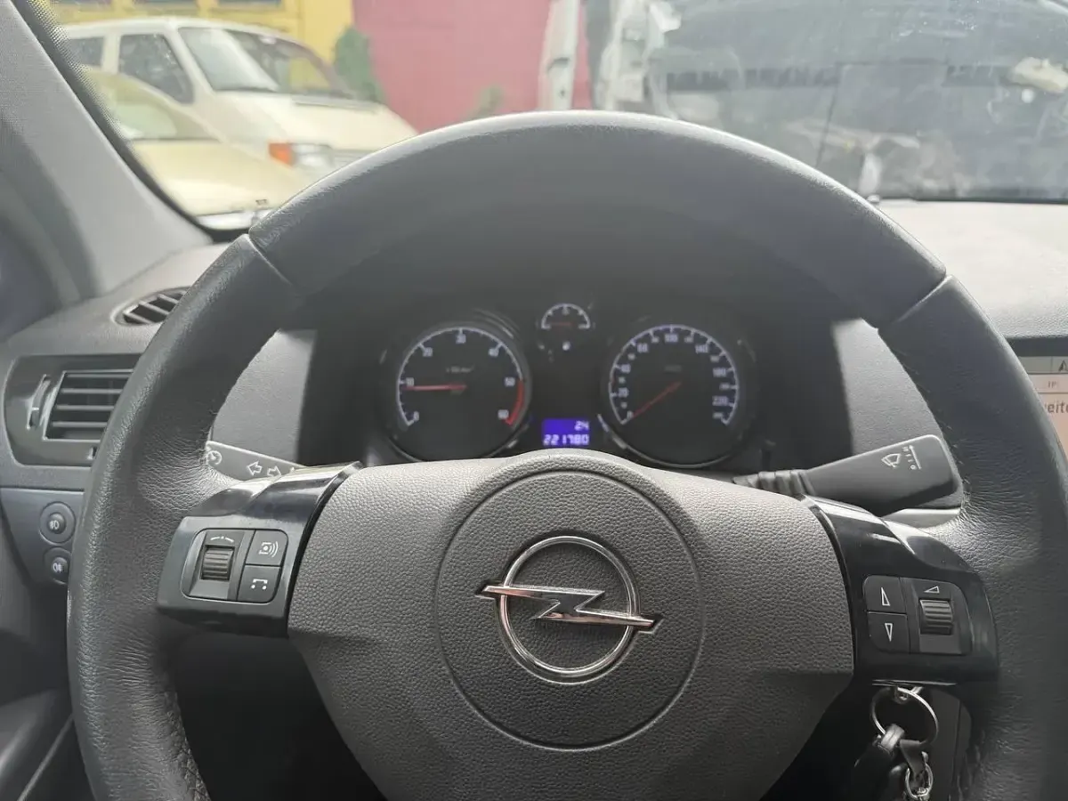 Gebraucht Opel Astra 150 PS (110 kW) 2004 Kombi