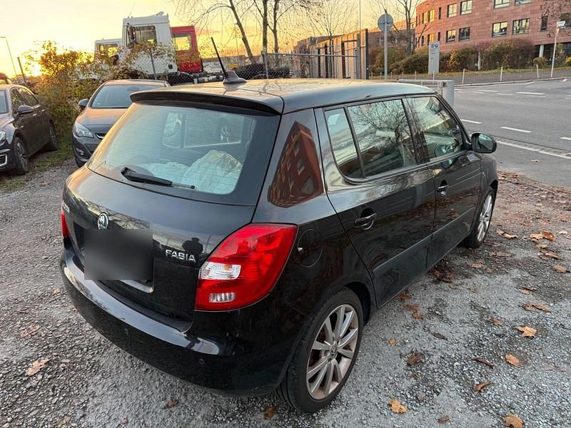 Gebraucht Skoda Fabia Ambition 105 PS (77 kW) 2013 Schwarz Limousine