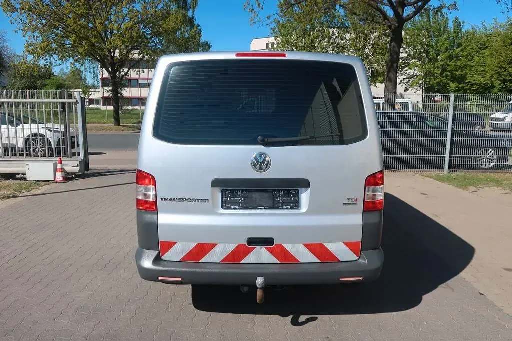 Gebraucht VW Transporter 140 PS (102 kW) 2011 Silber Van