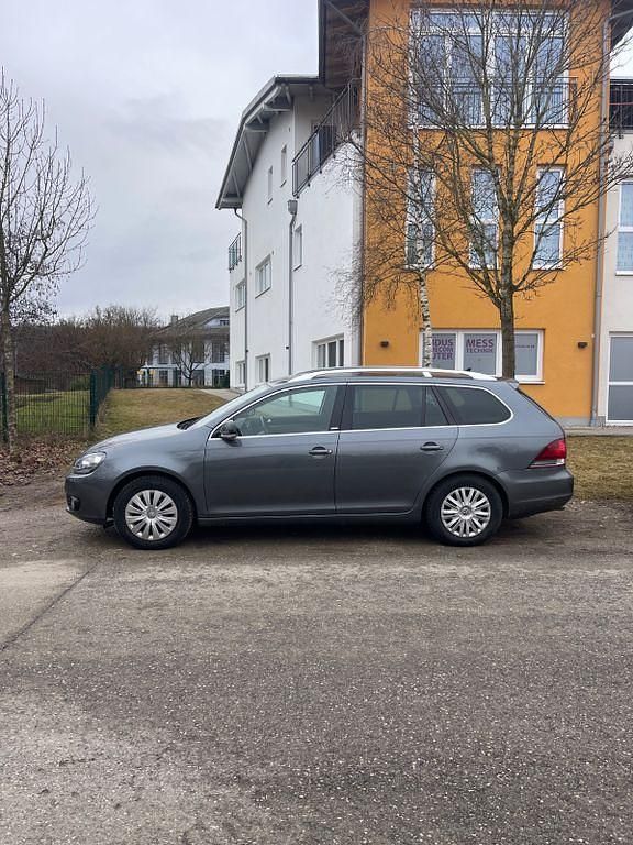 Gebraucht VW Golf VI Style 122 PS (89 kW) 2012 Grau Kleinwagen