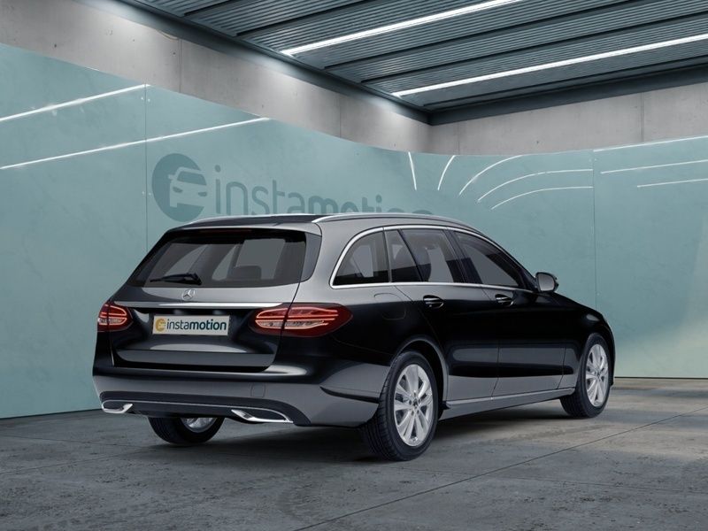 Schwarz Gebraucht 2019 Mercedes 180 Advanced Limousine | 23.792 € (Fairer Preis) - Bild 1/2