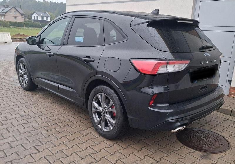 Gebraucht Ford Kuga ST-Line 120 PS (88 kW) 2021 Schwarz SUV