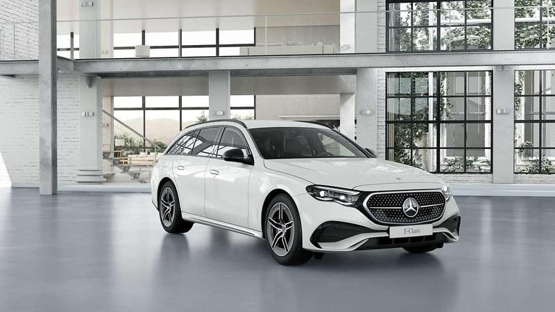 Gebraucht Mercedes E300 AMG 197 PS (144 kW) 2025 Manufaktur lack manufaktur opa Kombi